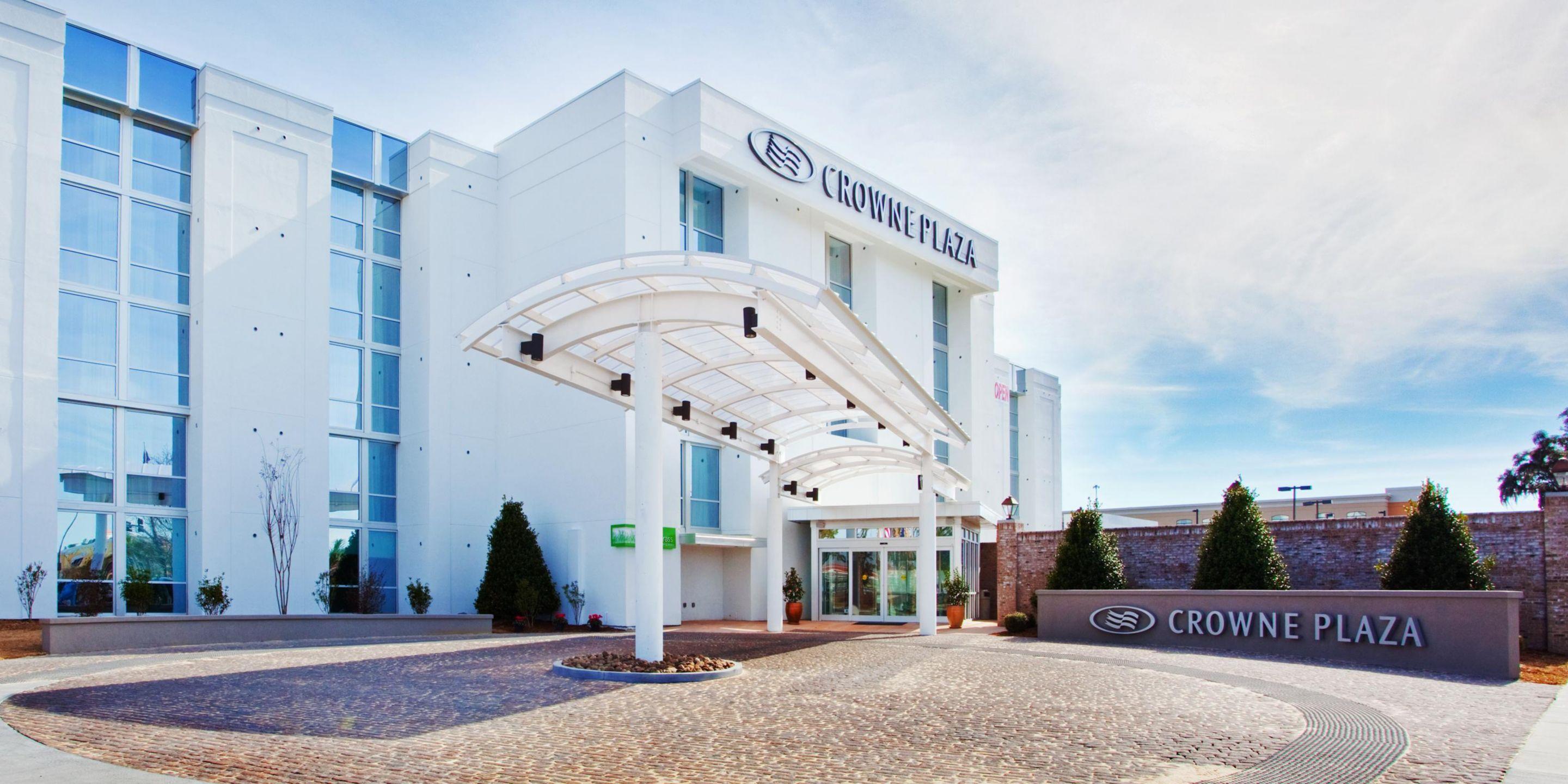 The Wedding Website of Lovonia Ward and Marshall Troublefield