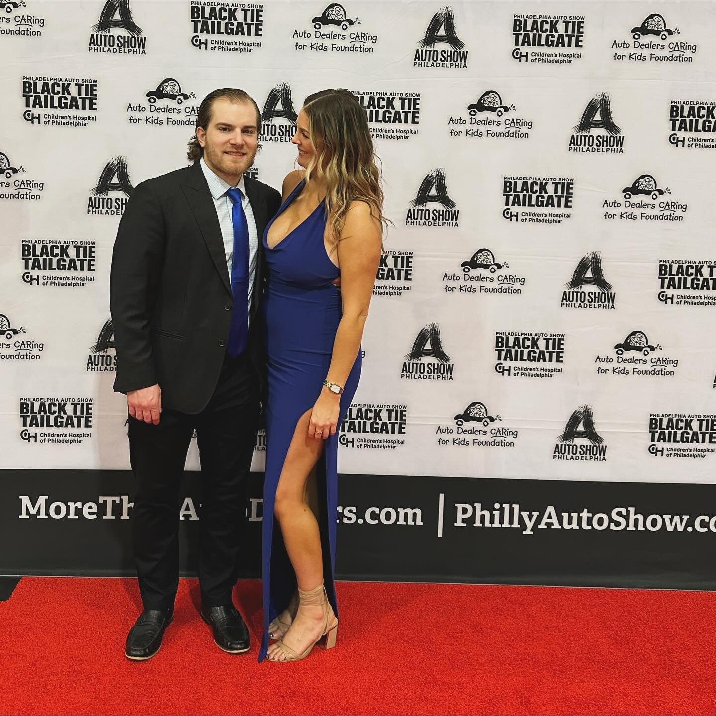 Doing what we do best, giving back & enjoying each other’s company at the Black Tie Tailgate for CHOP 🧸