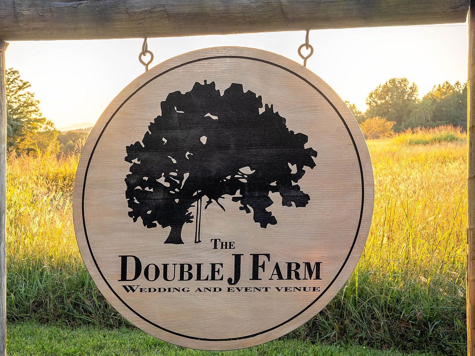 The Wedding Website of Juana Morales and Logan Chambers