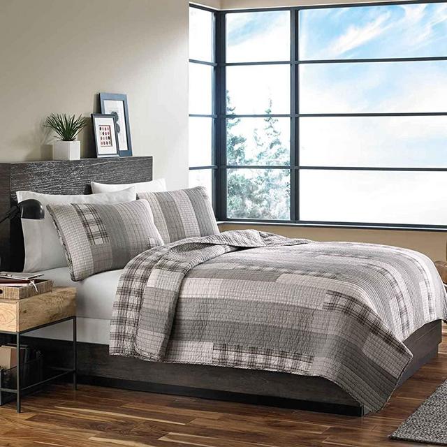 Eddie Bauer Fairview Collection 100% Cotton Reversible & Light-Weight Quilt Bedspread With Matching Shams, 3-Piece Bedding Set, Pre-Washed For Extra Comfort, Full/Queen, Grey
