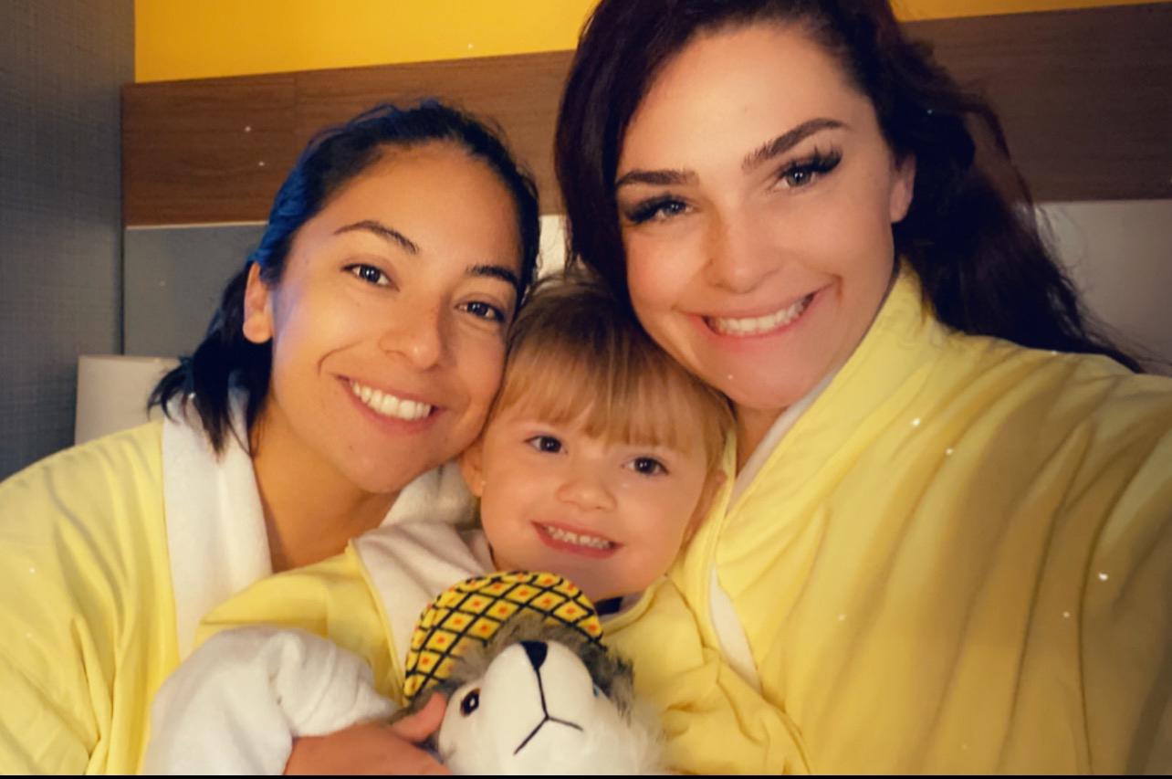 1st SD Zoo Trip & Hotel Stay (Kenzleigh was still sleeping in a pack and play!)