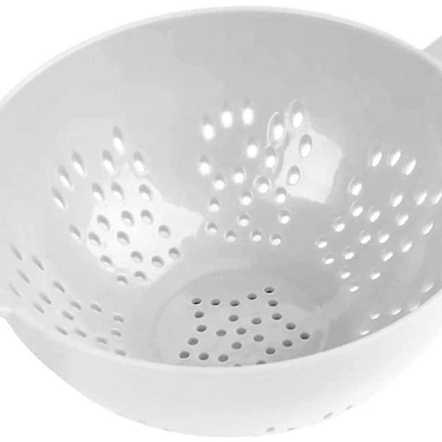 Meadow Lane Goods 6-Inch, 3 Cup Personal Colander With Dual Handles For Fruit & Vegetable Portion Control (1 Pack, White)