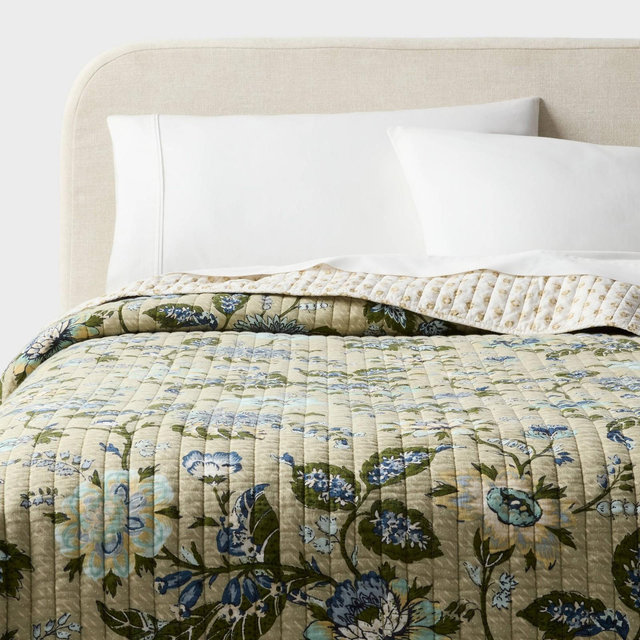 King Large Scale Printed Floral Gauze Reversible Quilt Green - Threshold™