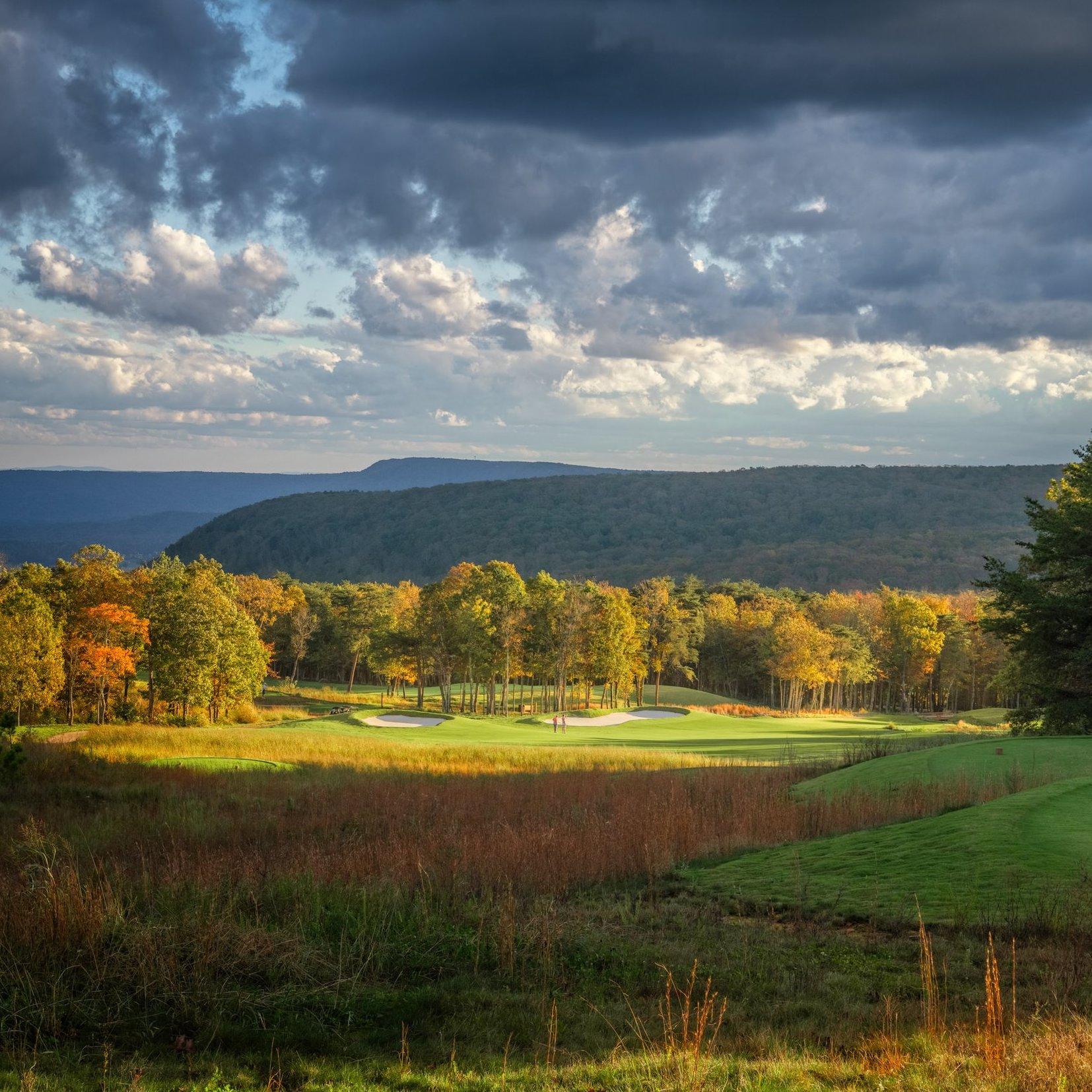 Incredible views across the golf course (fill the form and reserve your golf day(s) in the attendance/lodging form)