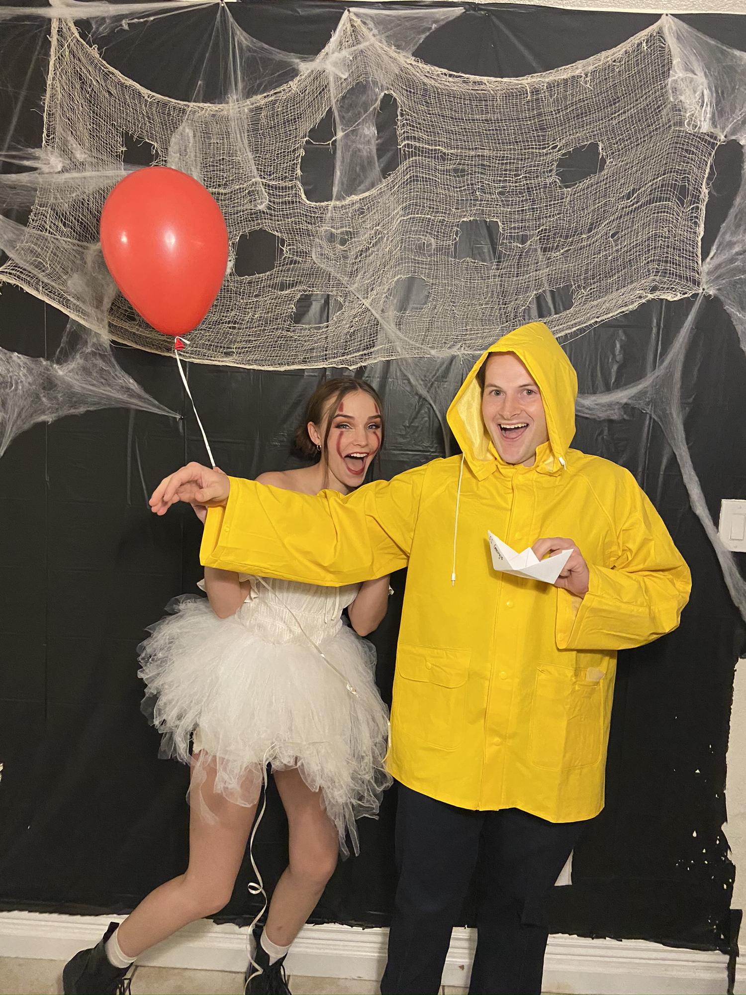 Stephen King’s “It” Halloween costumes (October 2020)