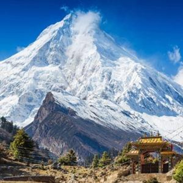 Hiking in the Himalayas in Nepal