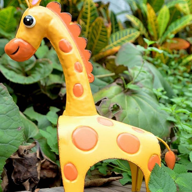 GIFTME 5 Metal Giraffe Garden Decor Outdoor Yard Decor for Patio, Flower Bed, or Indoor Shelf,Whimsical Safari-Inspired Outdoor Decor Accent