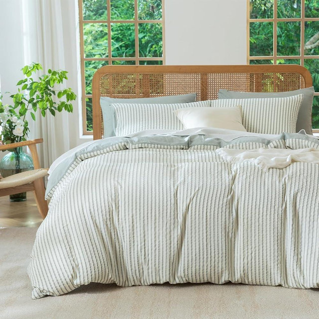 King Size Comforter Set Sage Green Striped 100% Soft Washed Microfiber Jacquard 3 Pieces Striped Bedding Sets Green White Comforter for All Seasons and 2 Pillowcases Comfort Breathable