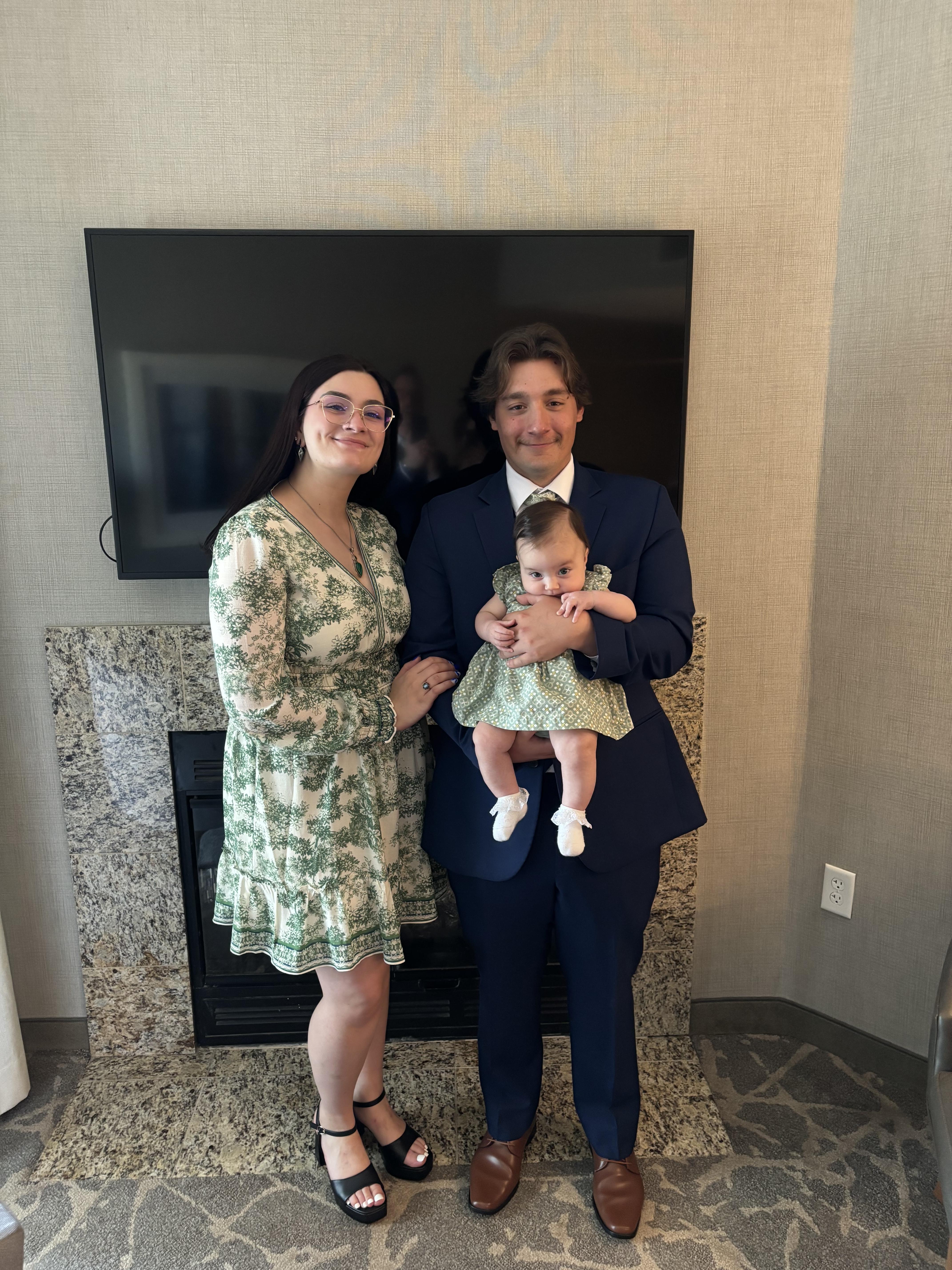 The Wedding Website of Cecilia Hawes and Joshua Giberti