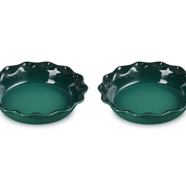 Le Creuset Stoneware Set of 2 Heritage Fluted Pie Dish, 9", Artichaut