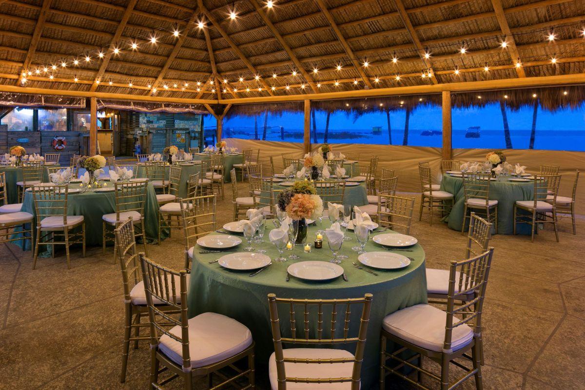 The Wedding Website of Dan Mullen and Leanne Kitzky