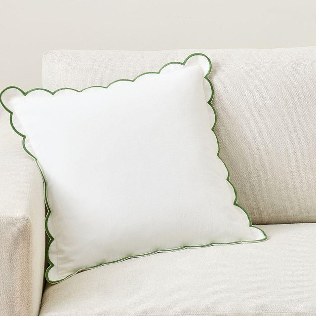 Scalloped Pillow Cover, Ivory/Green, 18"