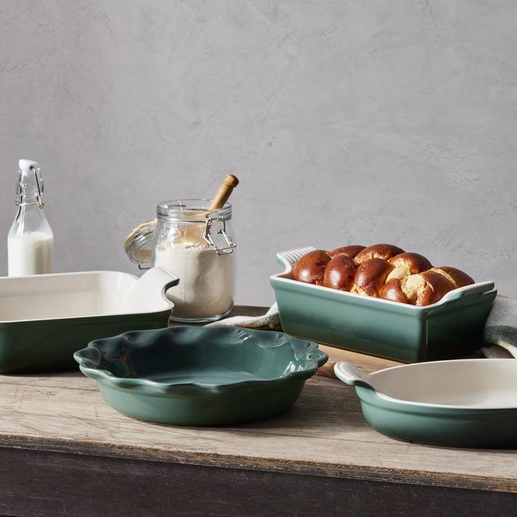 Le Creuset, Heritage 4-Piece Bakeware Set | Zola