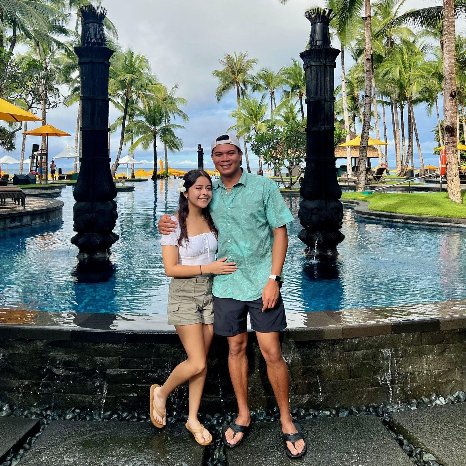 Val's first time in the Philippines! Eating yummy food, swimming with fish in Boracay, and hanging out with Jerome's family for the first time :)