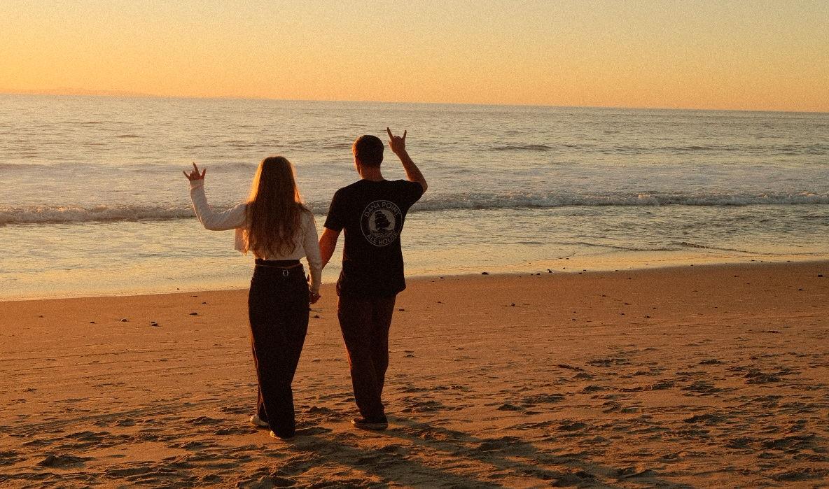 The Wedding Website of Tayler Hinrichsen and Connor MacLeod