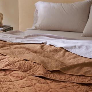 Honeycomb Organic Blanket