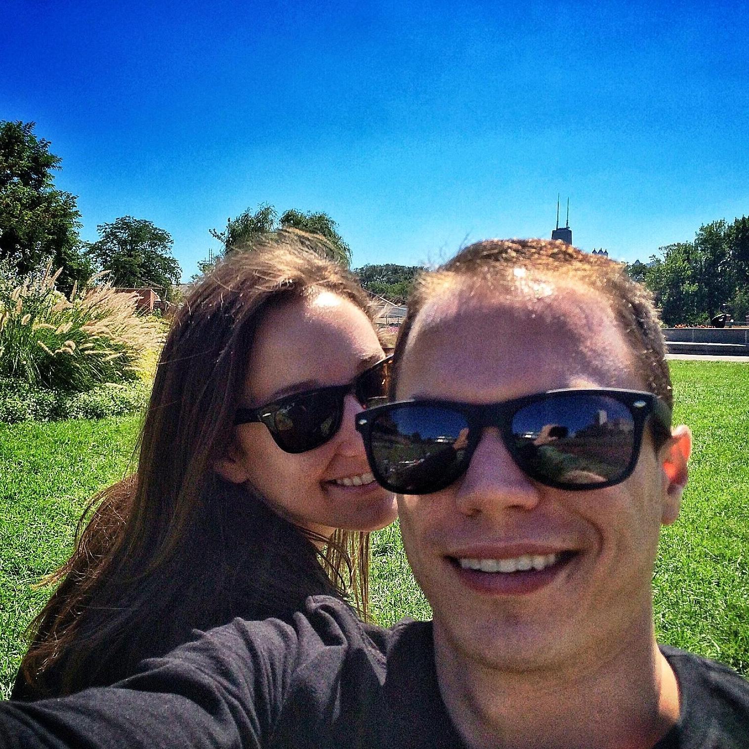 Having a picnic in the gardens outside of Lincoln Park Zoo. (It's free to visit if you're looking for an activity!)