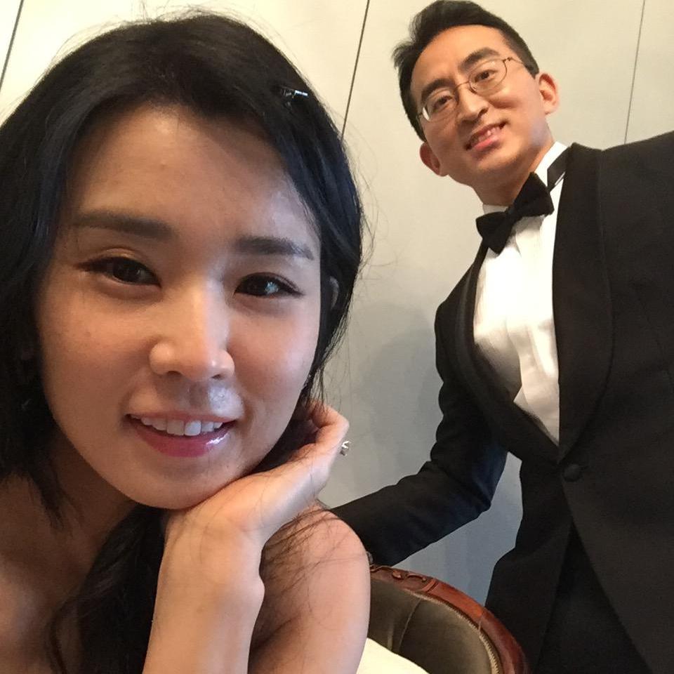 a selfie just before the wedding photoshoot
