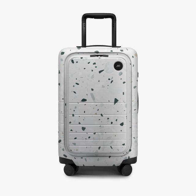 Carry-On Pro