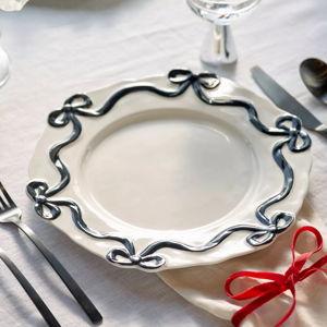 Benedita Bow Stoneware Dinner Plates, Set of 4