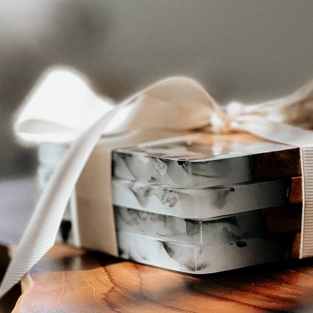 Resin Art River Coasters Set, Marble Look,...