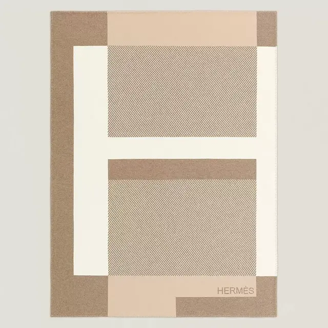 H Riviera Blanket