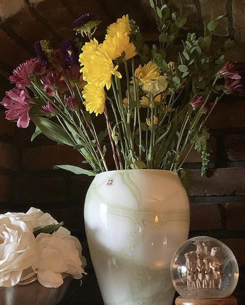 Love John’s taste in flowers!