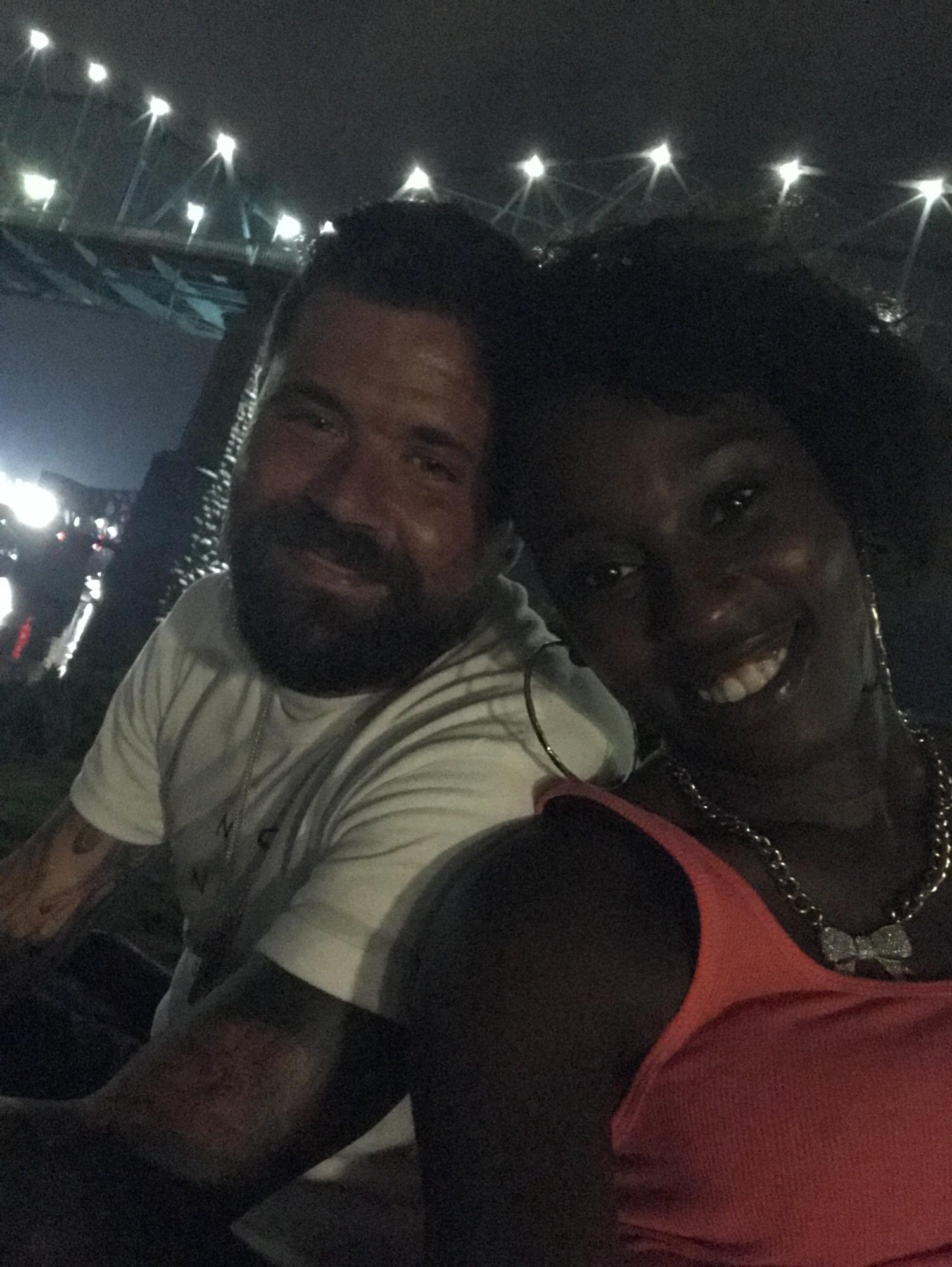 After walking downtown Chattanooga all day we sat down to have dinner in the park under the stars. 
-we love our city