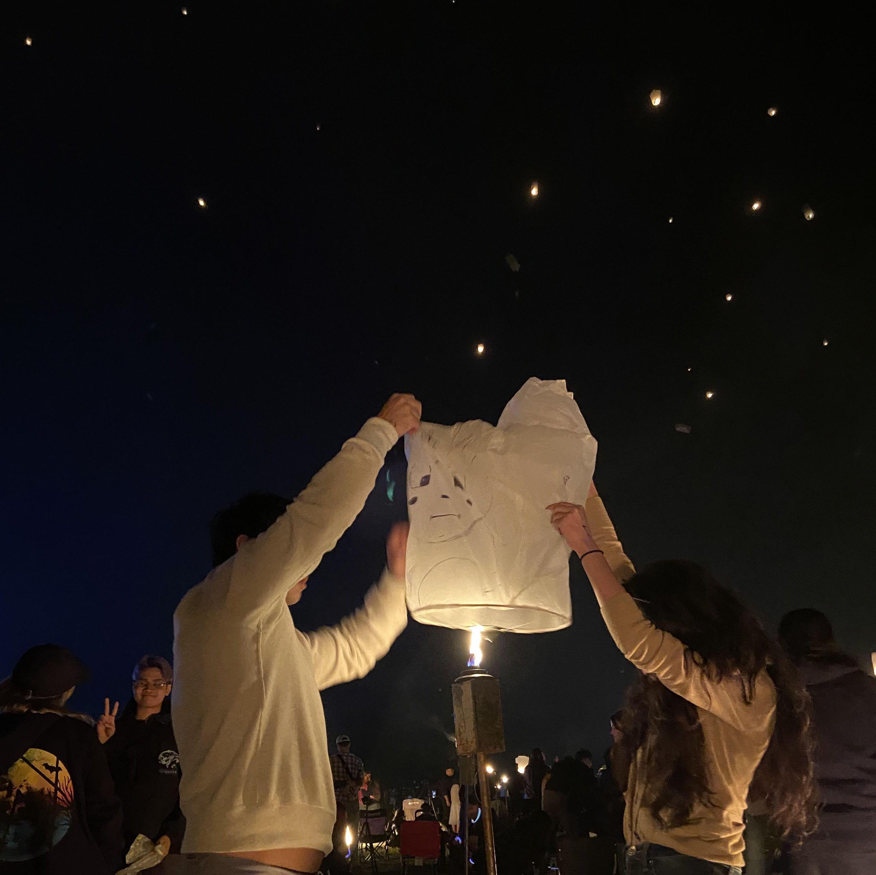 floating lanterns w/friends!
