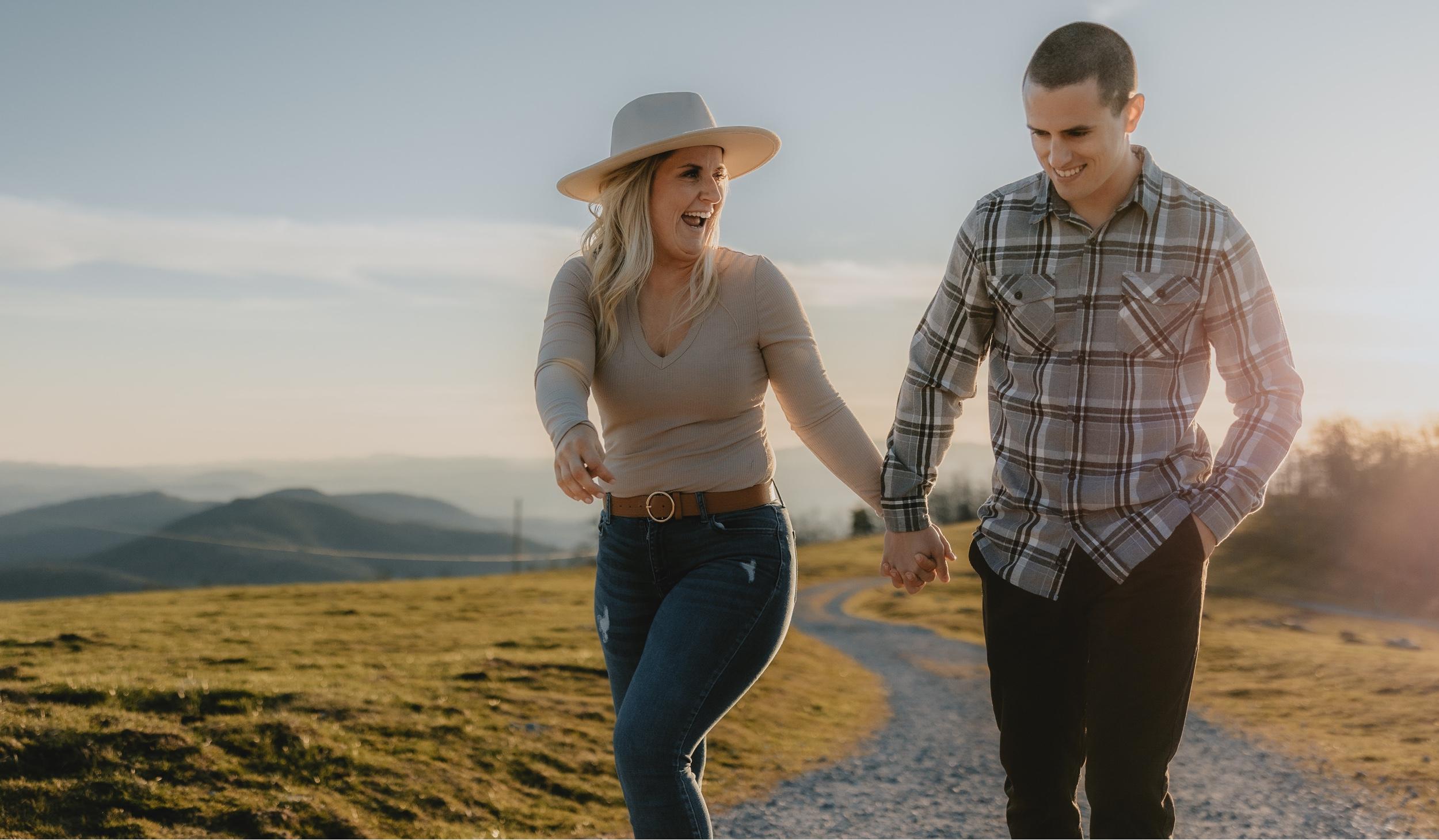 The Wedding Website of Lindsay Wagner and Walton Lee