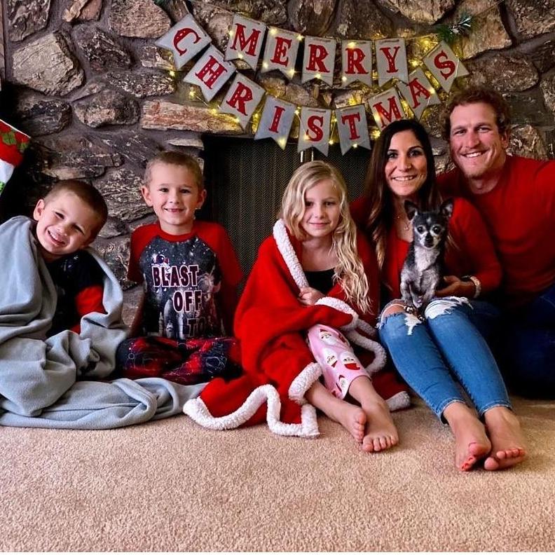 Left to right: Wyatt, Colton, Brooklynn, Tiffany, Blake and the dog, Gizzy!