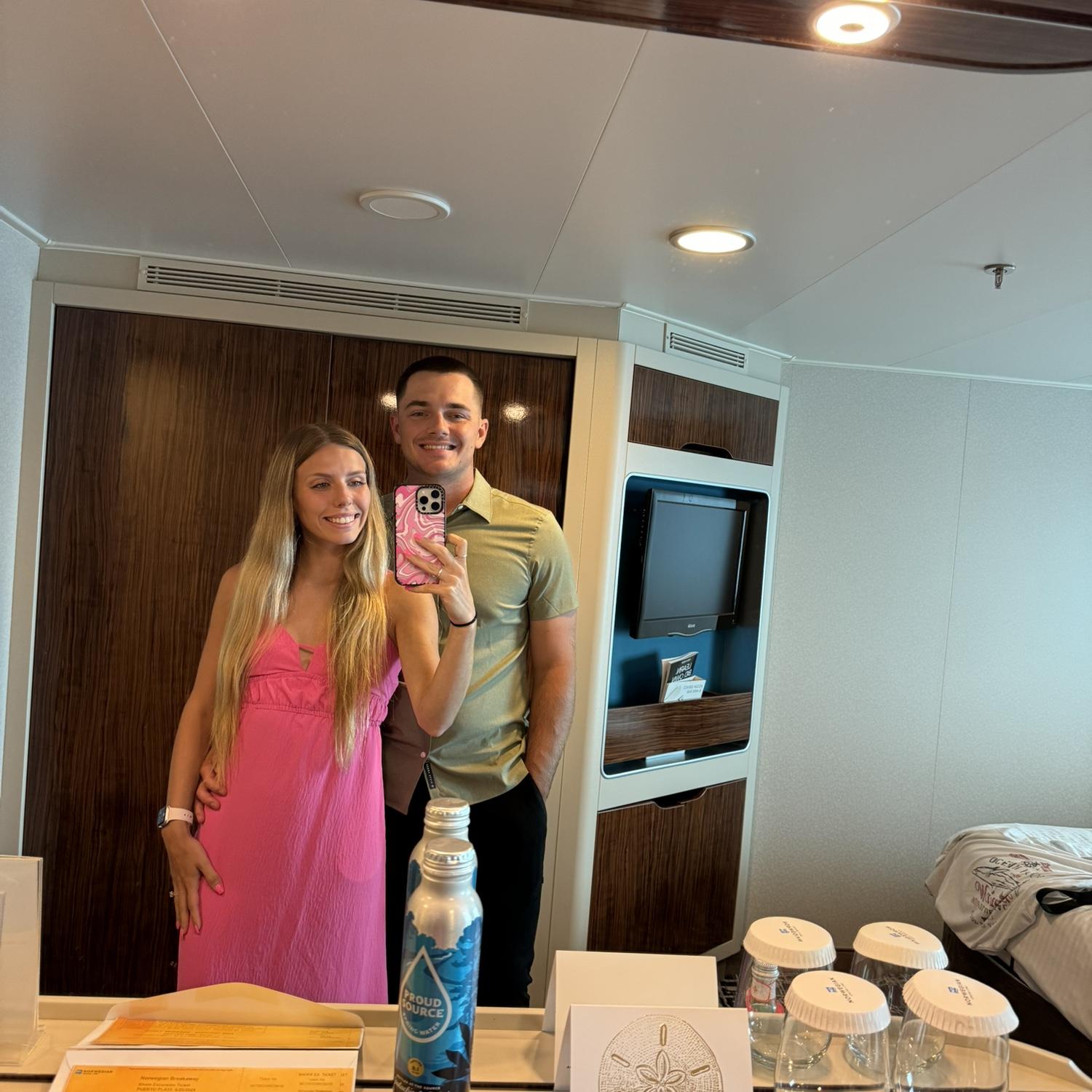 Family cruise!! We love traveling!