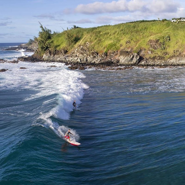 Surf lessons for two in Maui