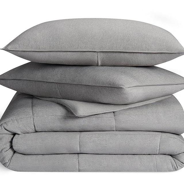 UGG 32548 Leonora Full-Queen 3-Piece Comforter Set Soft Luxury Bedding Comforter & 2 Pillow Shams Cozy Comfortable Reversible Machine Washable Hotel Style Bedding Set, Full/Queen, Heather Gray