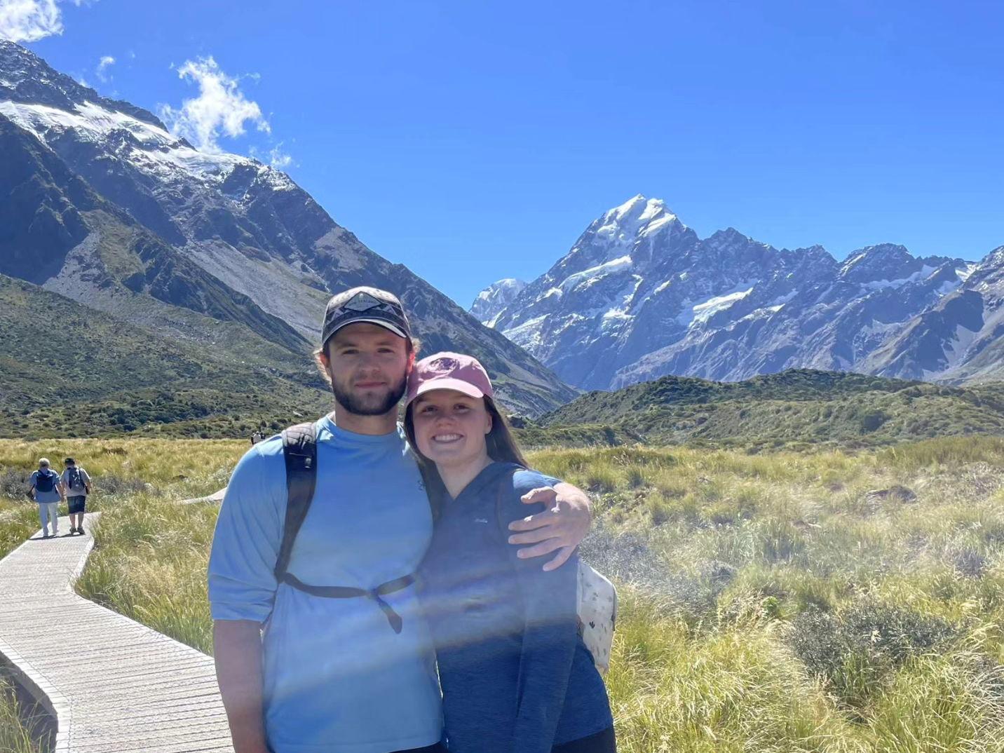 The Wedding Website of Helen Howery and Cole Friesenhahn