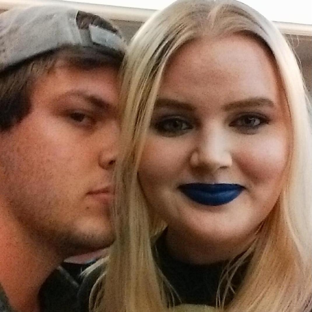 The couple at one of many comic cons in November 2016.