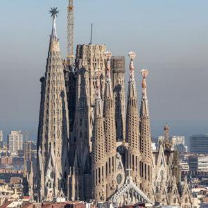 Barcelona: Sagrada Familia Entry Ticket with Audio Guide