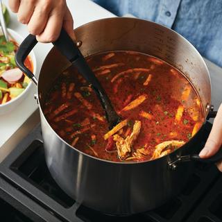 Stainless Steel Stockpot with Measuring Marks and Lid