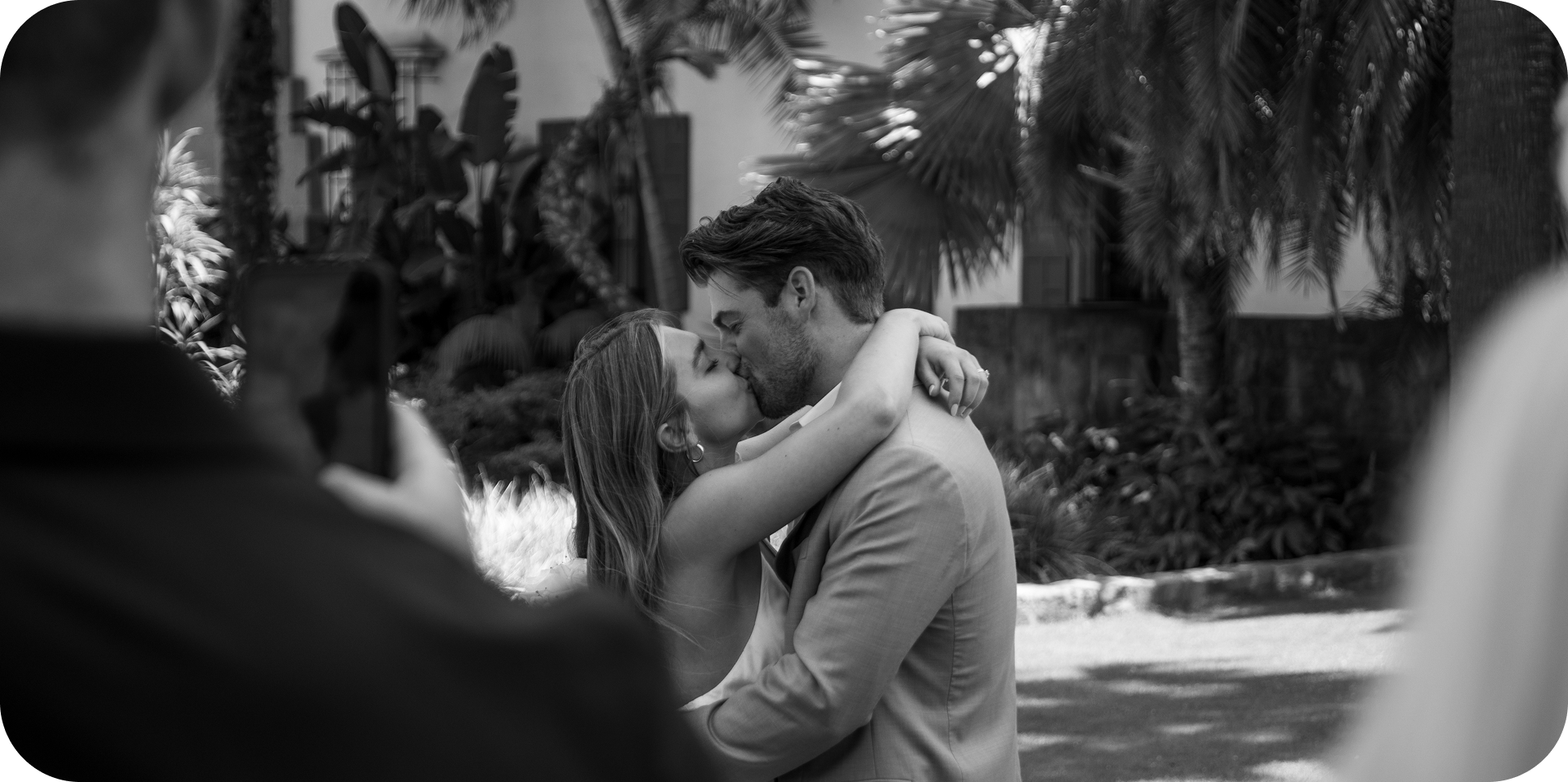 The Wedding Website of Isabella Larson and Ryan Goeglein