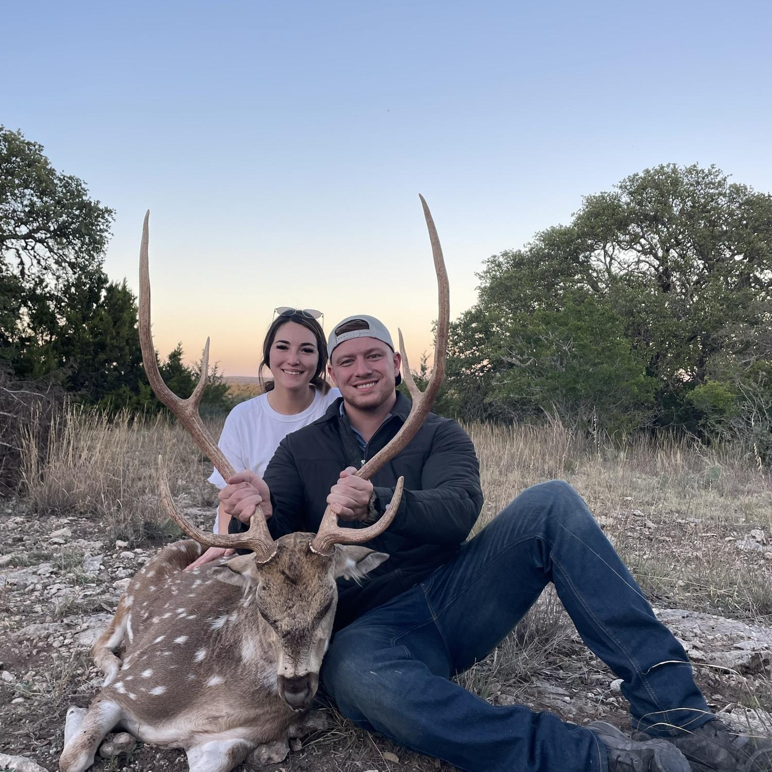 Tygues first Axis buck 🦌🤍