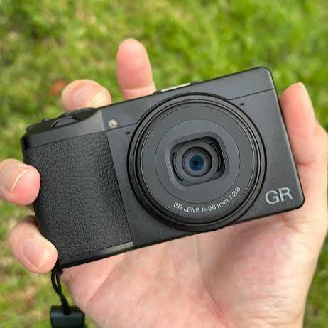 RICOH GR IIIx HDF, Premium Digital Compact Camera