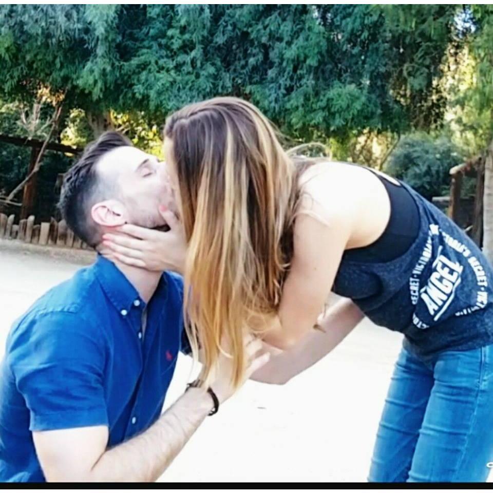Saying "Yes!" and getting engaged at the Wildlife World Zoo