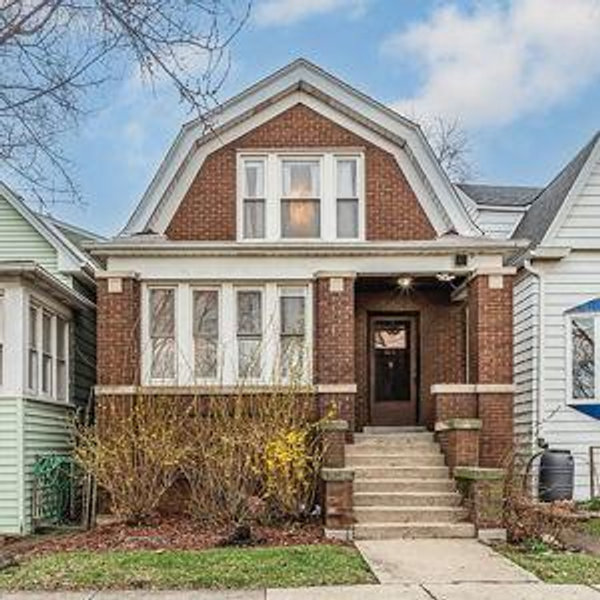 We're buying a house!