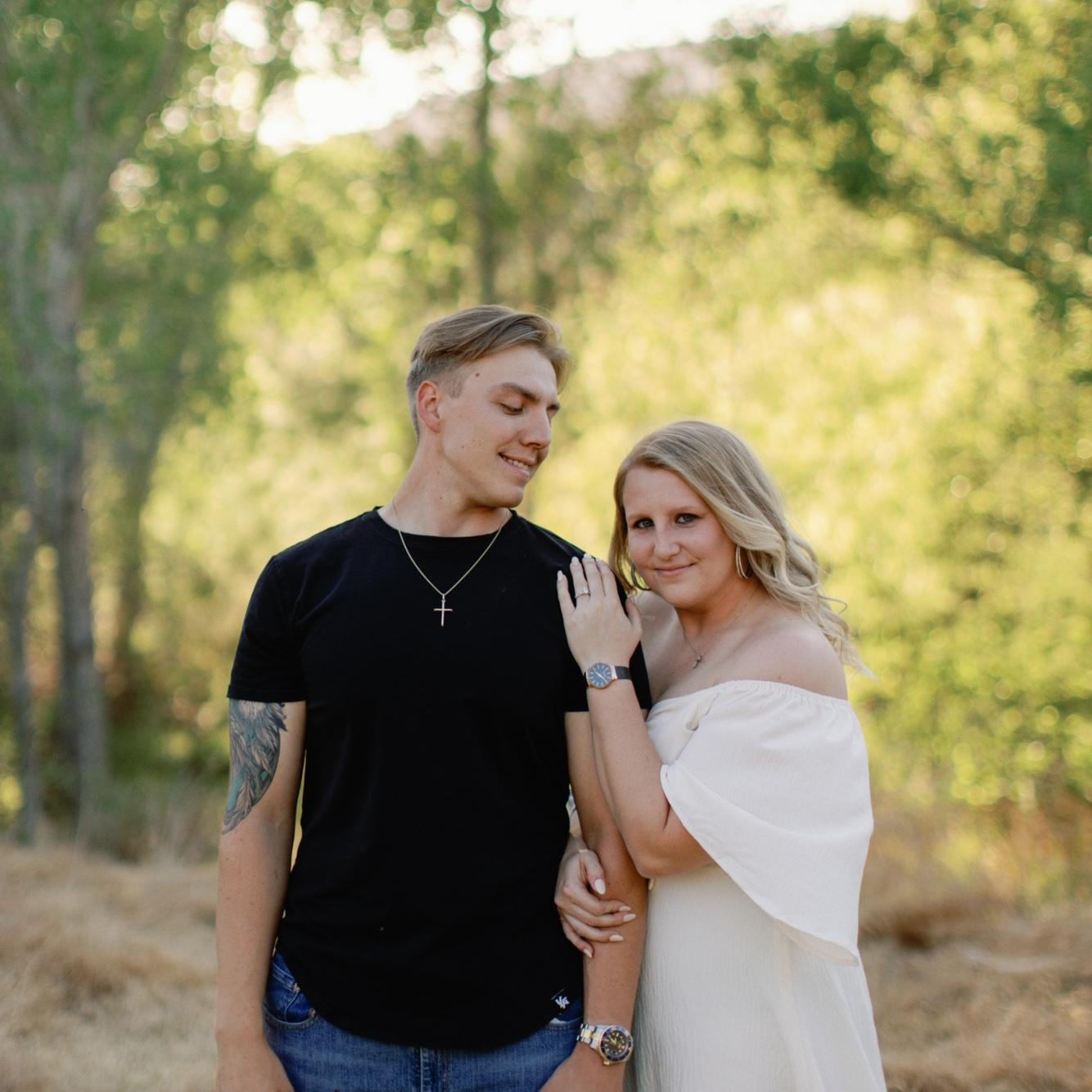 Engagement Photos at Jewel of the Creek Preserve