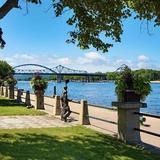 Riverside Park & International Friendship Gardens