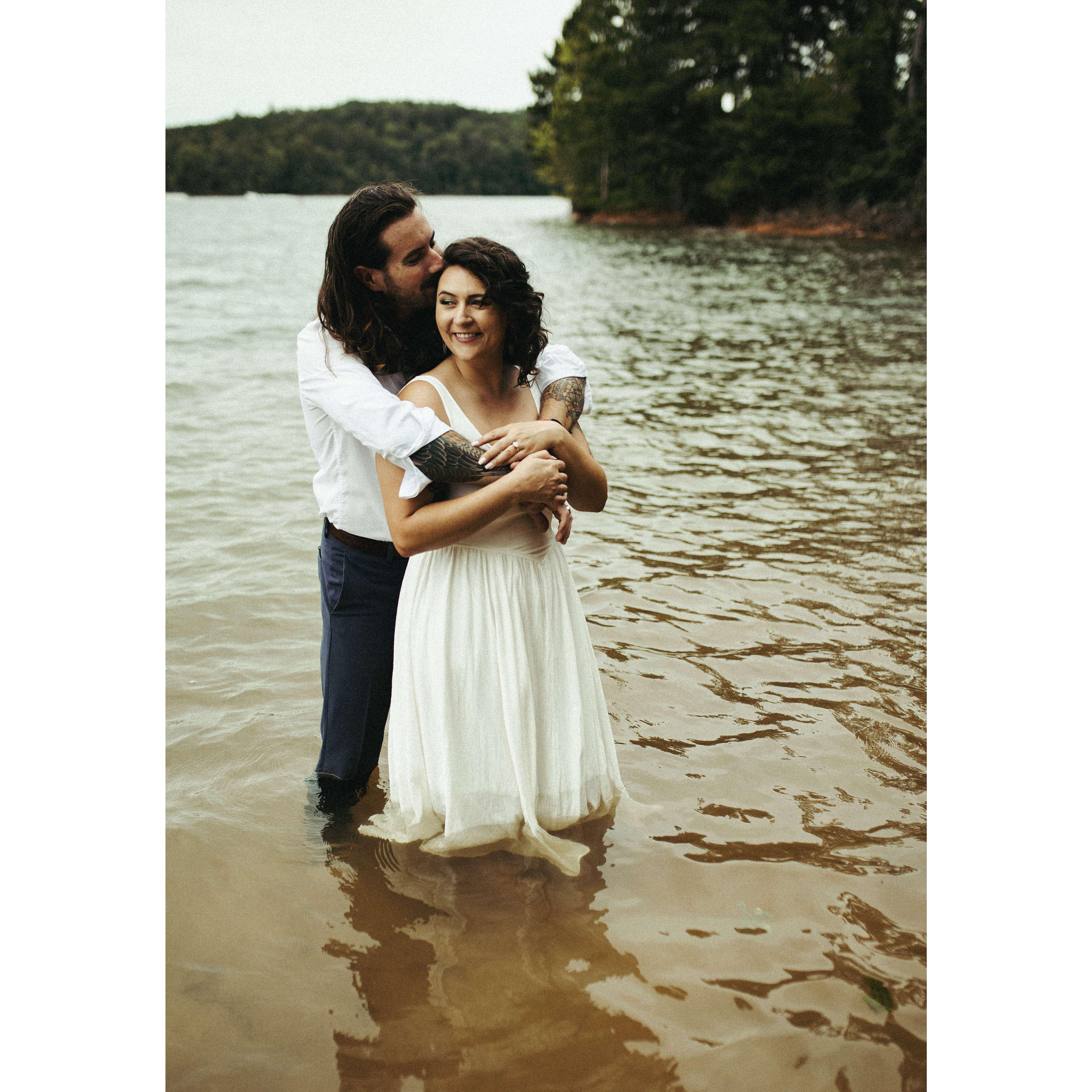 Engagement photos at Lake Hartwell