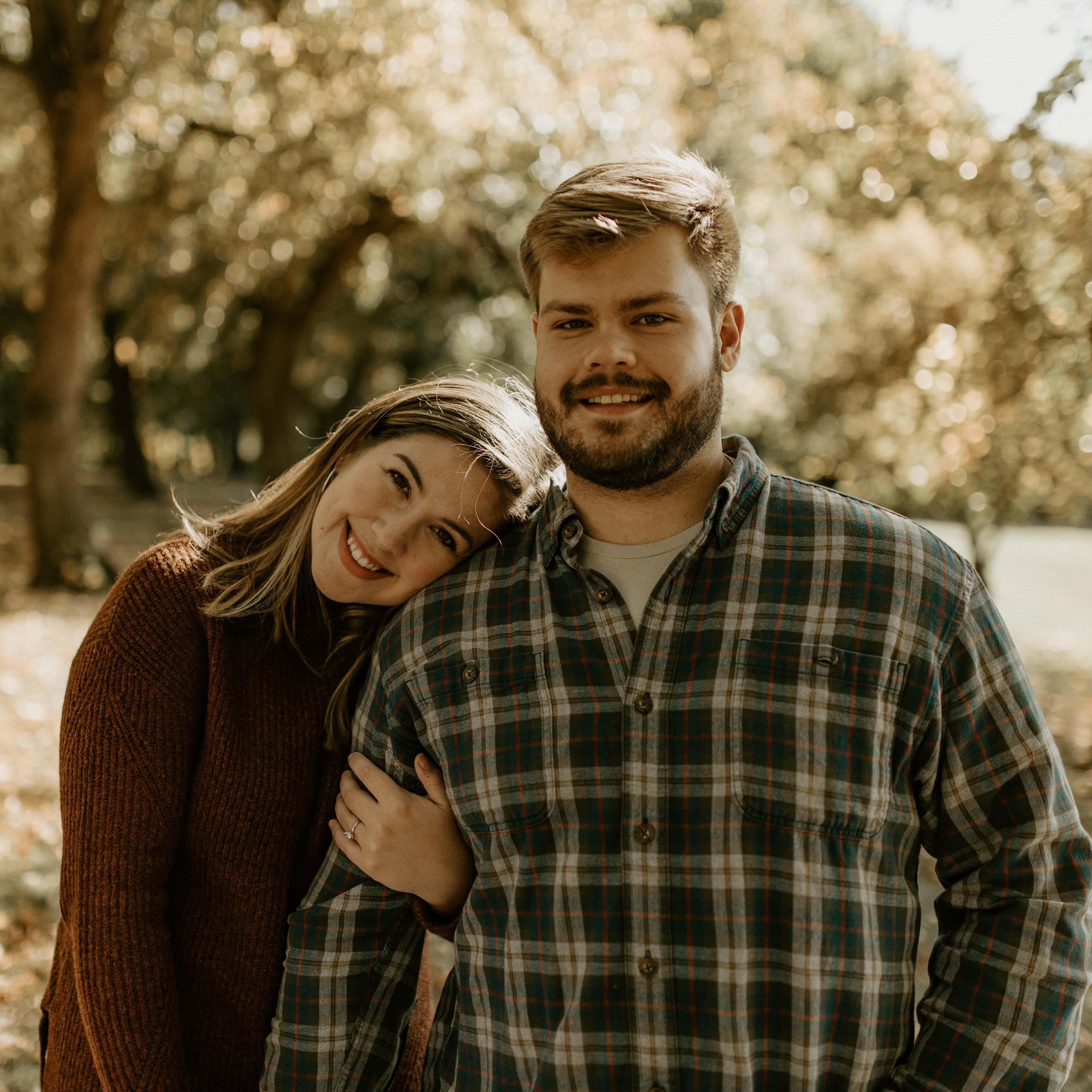 ENGAGEMENT PICTURES BY TAYLOR SIMON