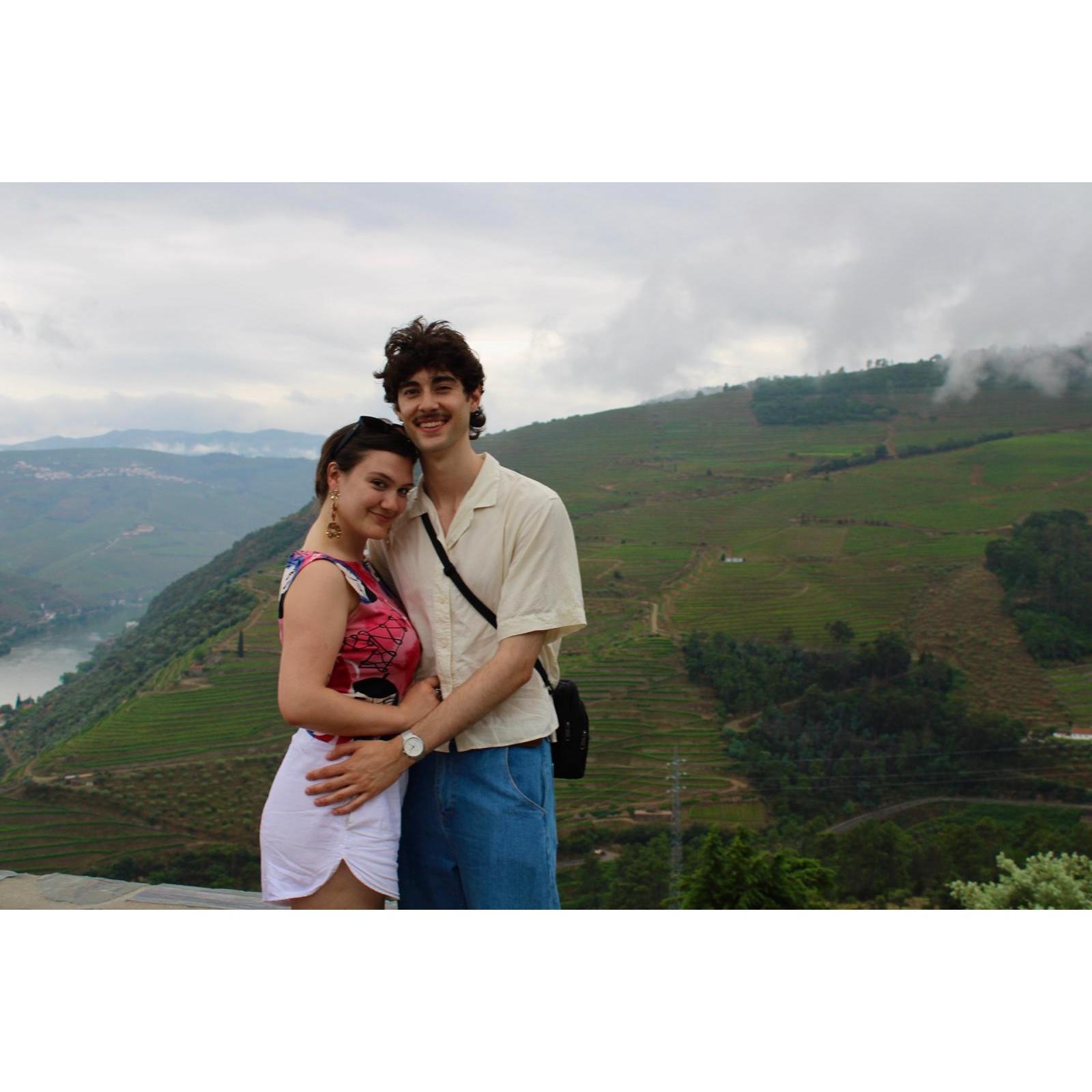 And drank lots of wine in the Douro Valley :) | E bebemos muito vinho no Vale do Douro :)