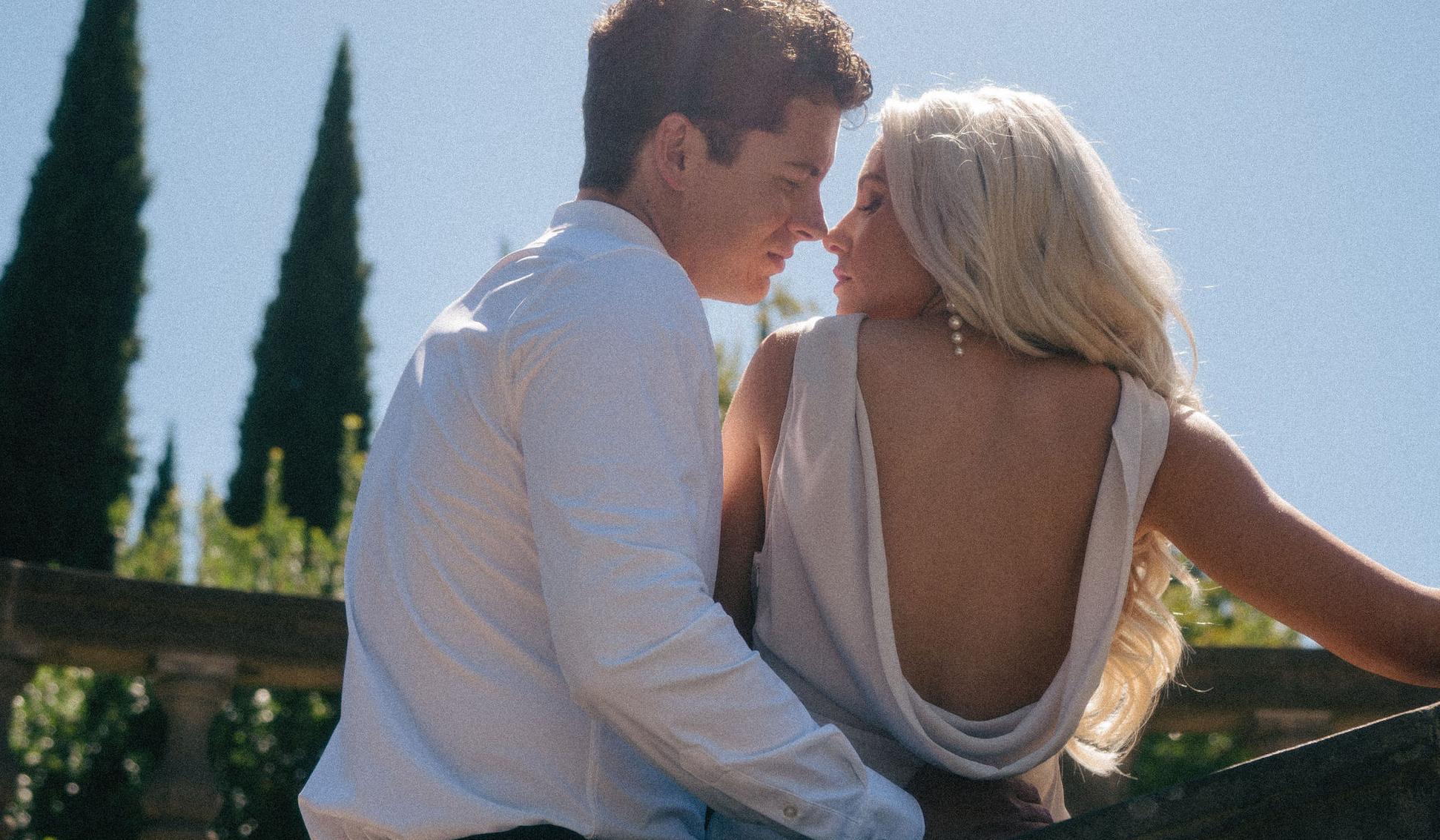 The Wedding Website of Jessica Tyler Brown and Justin Lee Kindred