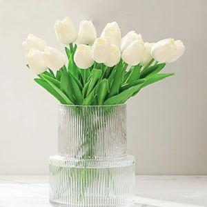 Glass Vase, Ribbed Vase, Flower Vase, Fluted Glass Vase, Clear Vase, Ribbed Glass Vase for Flowers, Modern Vase for Living Room, Dining Table, Entryway, Shelf, Wedding, Office, 7.5 Inches